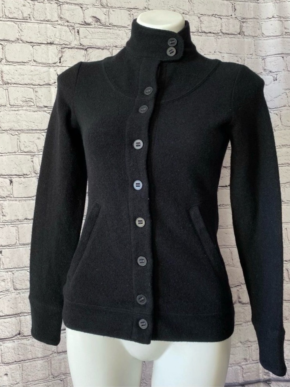 Ibex Women's Merino Wool Blend Button Up Jacket Sweater XS black
